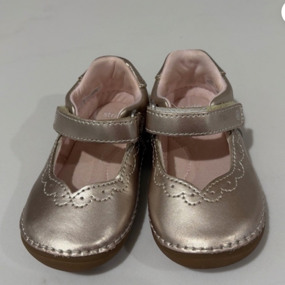 Baby Girls Stride Rite Ginny Non Slip Leather Mary Jane Flats Sz 5.5M, Champagne - Picture 1 of 8